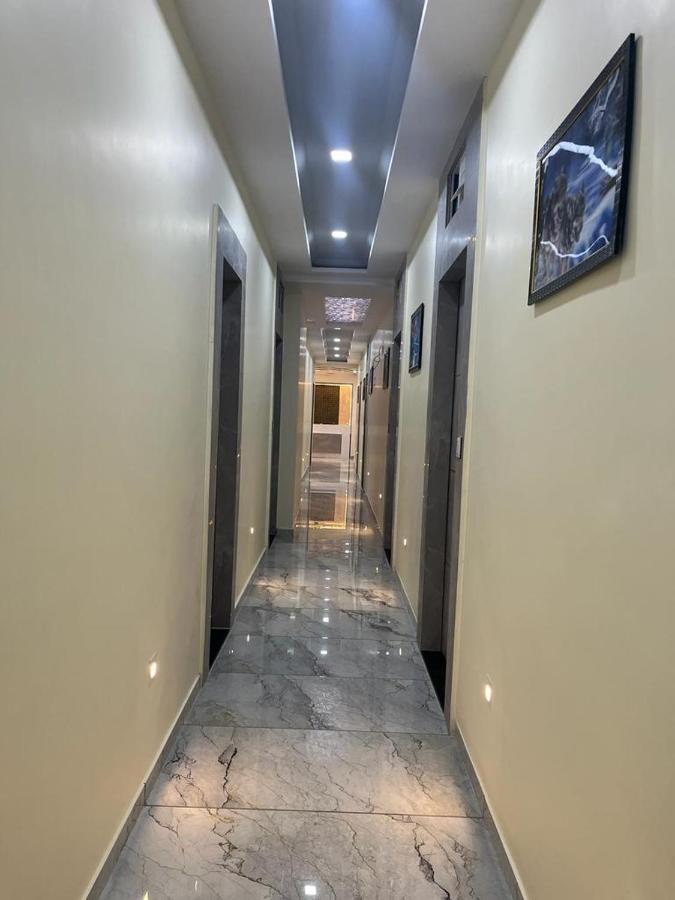 Hotel Sunrise Вадодара Екстер'єр фото